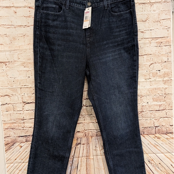 🎉 SALE 🎉 NWT Vineyard Vines Straight High Rise Crop Women's Dark Blue Jeans - Picture 12 of 15